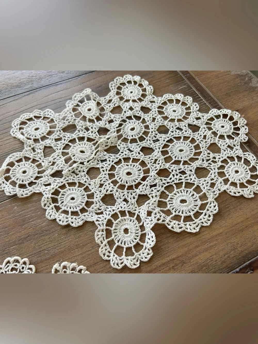 Vintage Doilies~set of 6